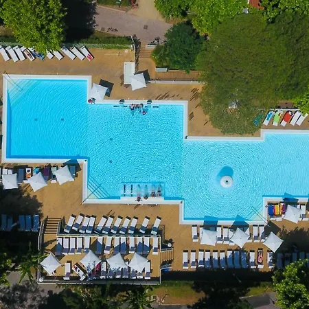 I Tre Moschettieri Village 4*