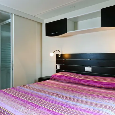 مكان تخييم I Tre Moschettieri Village 4*