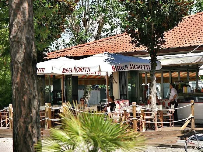 Кемпинг I Tre Moschettieri Village 4*