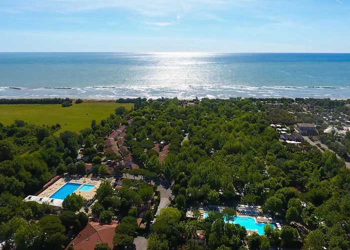 Кемпинг I Tre Moschettieri Village 4*