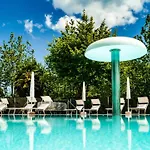 I Tre Moschettieri Village אתר קמפינג 4*