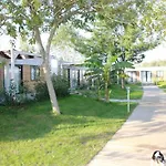 I Tre Moschettieri Village אתר קמפינג 4*