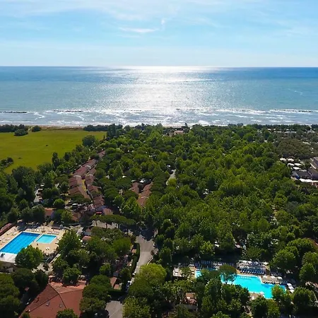 Kemping I Tre Moschettieri Village 4*